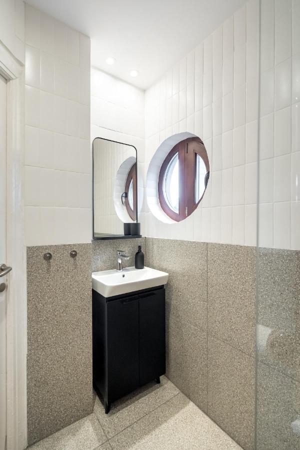 Cismigiu Serenity: 1Br Flat With Scenic Balcony Boekarest Buitenkant foto