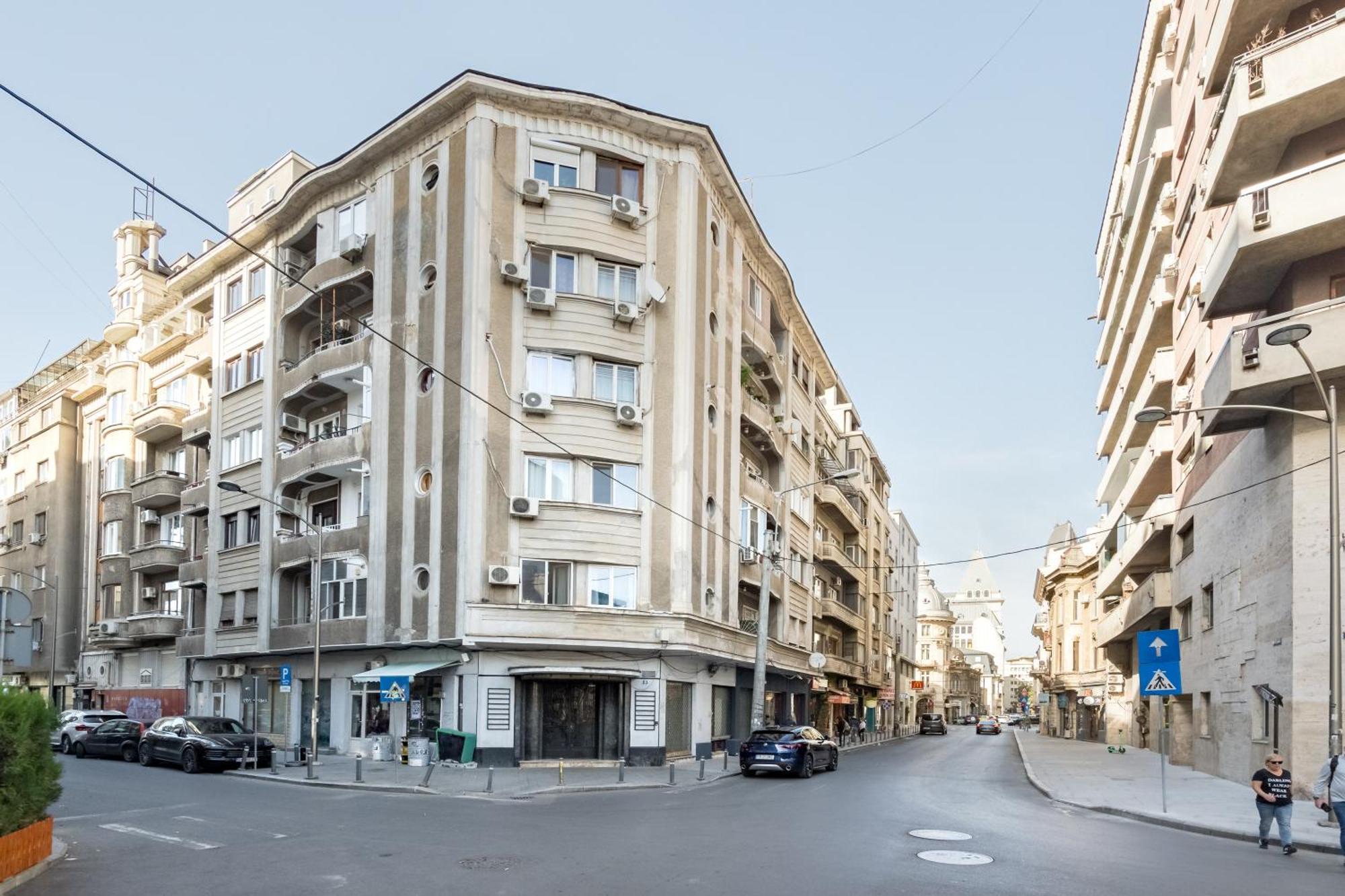Cismigiu Serenity: 1Br Flat With Scenic Balcony Boekarest Buitenkant foto